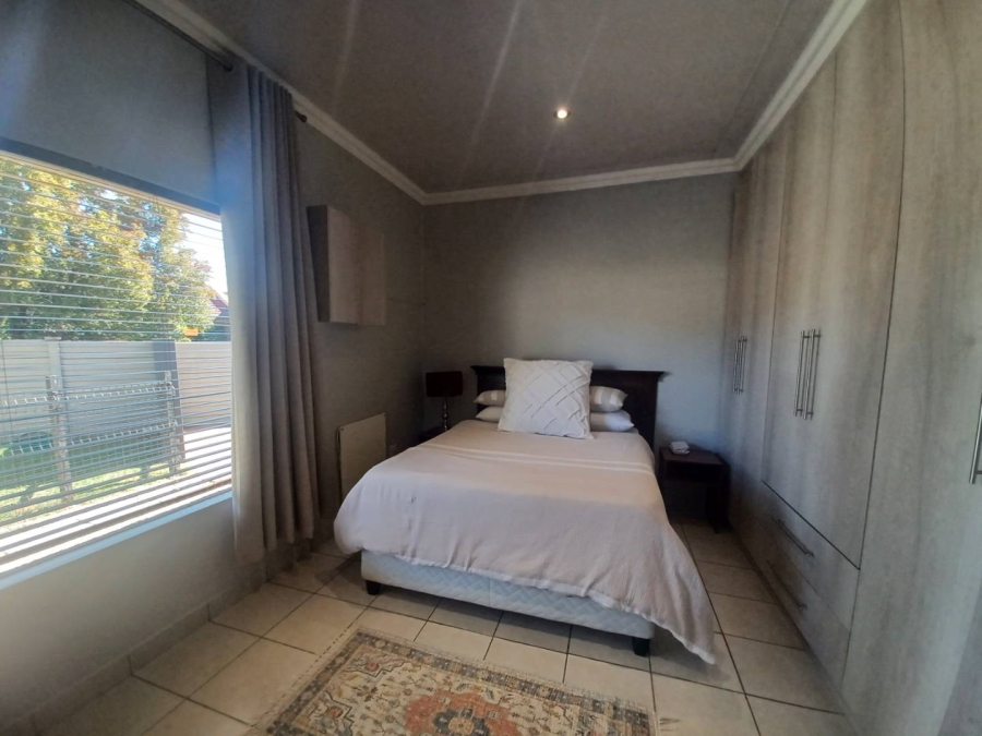 To Let 1 Bedroom Property for Rent in Langenhovenpark Free State